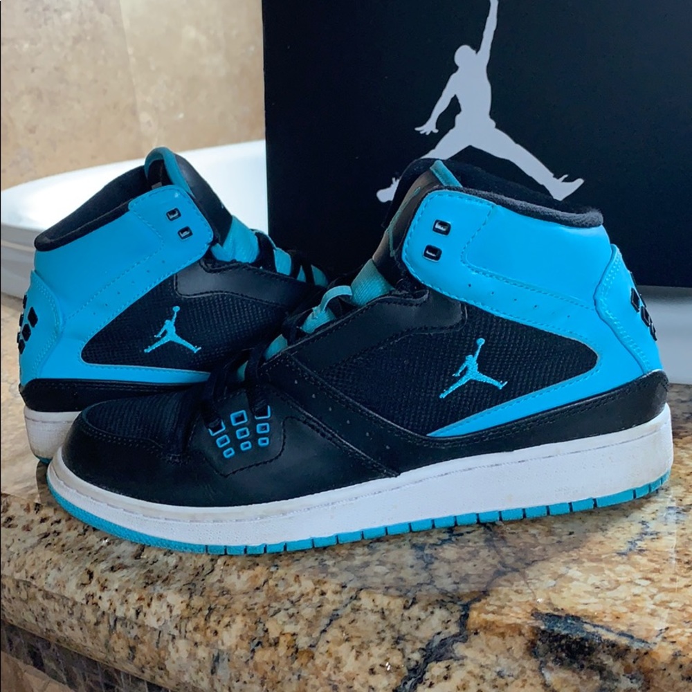 Jordan shoe flight sneaker 6.5Y size Jordans